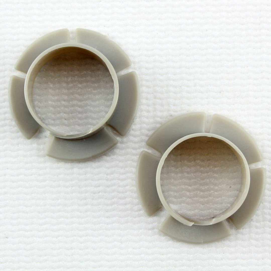 5572 Chevy Clutch Pedal Plastic Pivot Bushings 5/8" Shaft Diameter